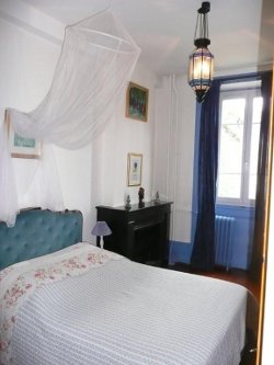 chambre principale du gite le relais du bac entre Crmieu et l'ain