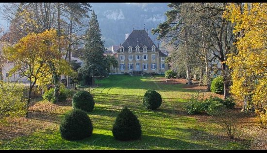 Le relais du Bac sur les rives du Rhône entre Crémieu et plaine de l'Ain